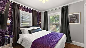 1 slaapkamer, een strijkplank/strijkijzer, gratis wifi, beddengoed