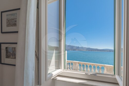 Dimora Le Fortezze along the Coast