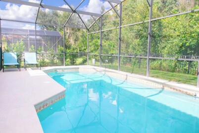 Awesome Movie Themed 6 Bedroom Villa, Private Pool/Spa in Gated Resort