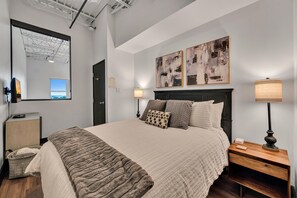 2 bedrooms, iron/ironing board, travel cot, free WiFi