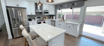 Remodeled ranch home In the heart of west PLANO
