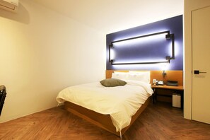 Premium Room | Desk, free WiFi - Hotel YAJA Sungshin Women's University Station (Seoul)