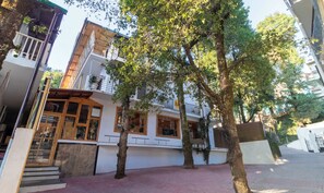 Exterior - Itsy Hotels Shri Gv Inn, 600 Mtrs From Tiffin Top (Nainital)