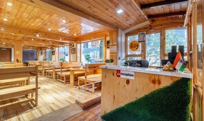 Reception - Itsy Hotels Shri Gv Inn, 600 Mtrs From Tiffin Top (Nainital)