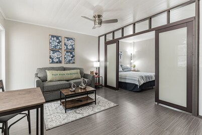 One-bedroom Beach Apartment