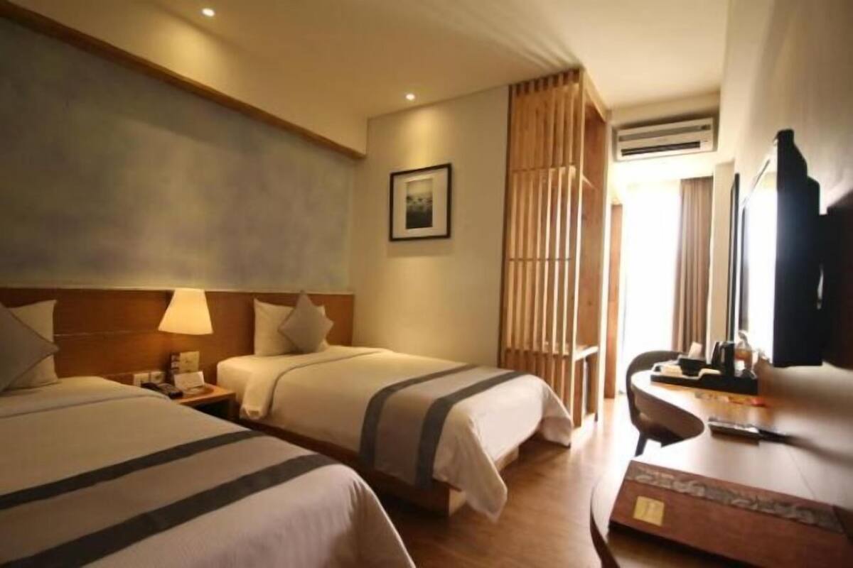 1 bedroom, desk, laptop workspace, iron/ironing board