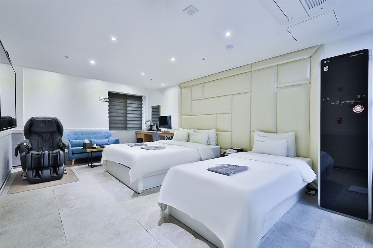 Premium bedding, free WiFi, bed sheets