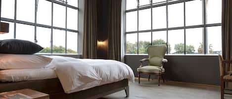 Kahden hengen luksushuone | Ylelliset vuodevaatteet, yksilöllisesti sisustettu