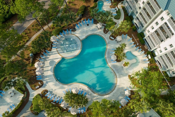 Piscine intérieure, piscine chauffée