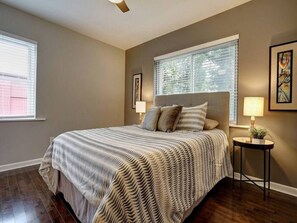 1 chambre, bureau, fer et planche Ă repasser, Wi-Fi gratuit
