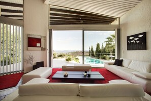 Smart TV, ping pong