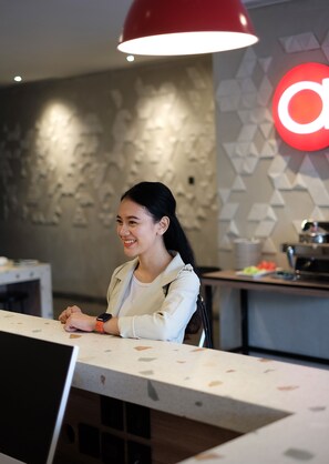 Reception - Amaris Hotel Kalimalang (Bekasi)