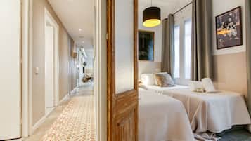 4 bedrooms, in-room safe, iron/ironing board, free WiFi