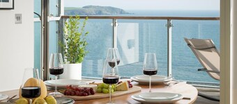 White Sails is two bedroomed seafront penthouse apartment overlooking the water