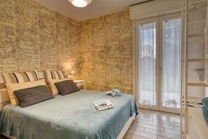 Bügeleisen/Bügelbrett, Reisekinderbett