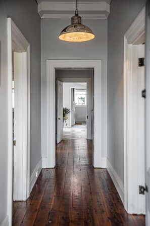 Interior - The Lazy Lock-Up (Chiltern)