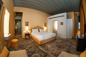 Suite | Individually decorated, individually furnished, blackout curtains - Madama Residence (Nicosia)