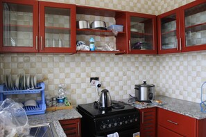 Dining tables - JASAFA TOURS & TRAVEL AGENT APARTMENTS (zanzibar)