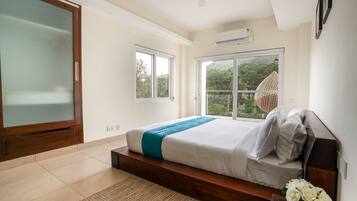 Premium bedding, free WiFi, bed sheets