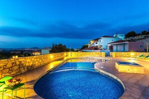 Outdoor pool - Villa Alysso, fully equipped, modern with shared pool & sea and mountain view (Aptera)