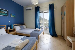 2 bedrooms, iron/ironing board, free WiFi, bed sheets - Villa Alysso, fully equipped, modern with shared pool & sea and mountain view (Aptera)