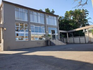 Parking - hotel cube (Durban)