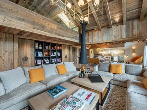 Interior - Exceptional penthouse with jacuzzi, sauna, ski-in/ski-out, pets welcome (Méribel)