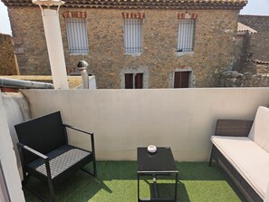 Habitación Confort, 1 cama doble, balcón | Balcón