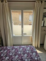 Comfort Room, 1 Double Bed, Balcony | Frette Italian sheets, premium bedding, memory foam beds