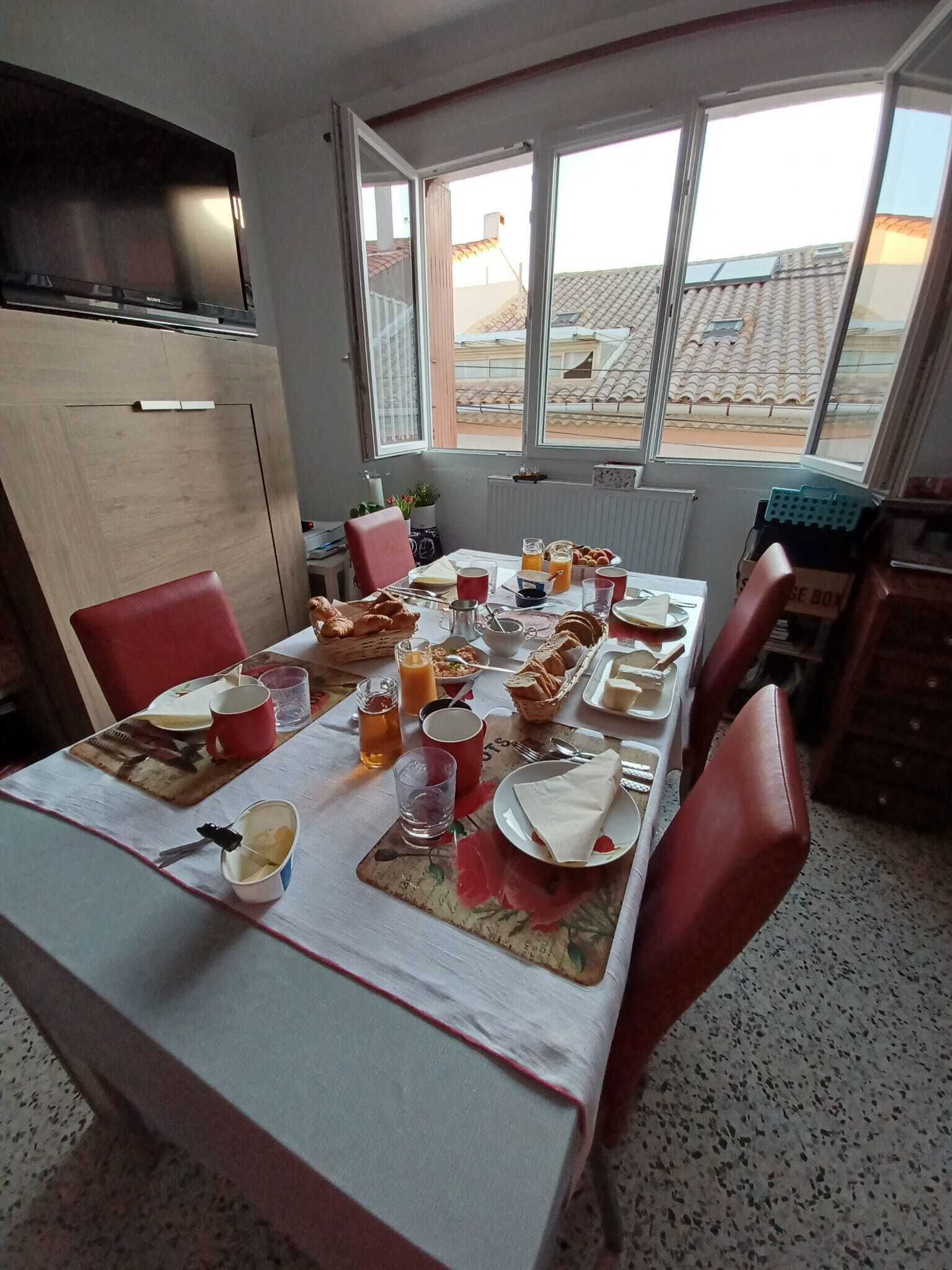 Petit déjeuner continental compris tous les jours