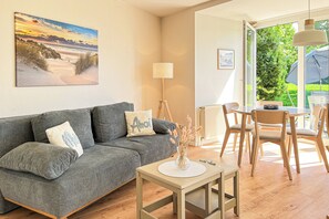 Fernseher, Stereoanlage