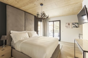 Deluxe Apartment | Premium bedding, down comforters, minibar, in-room safe - THE BASE  (Andermatt)