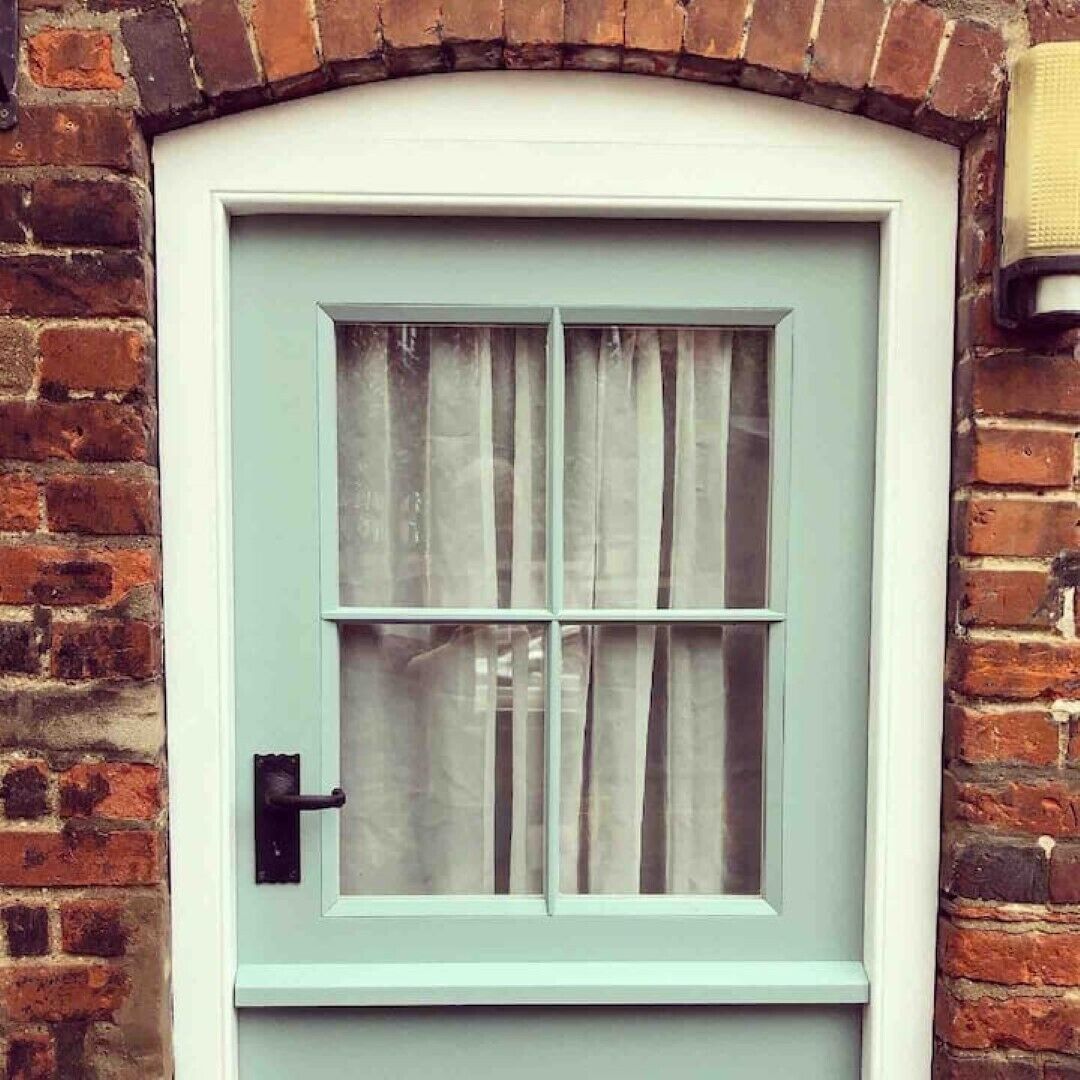Back stable door