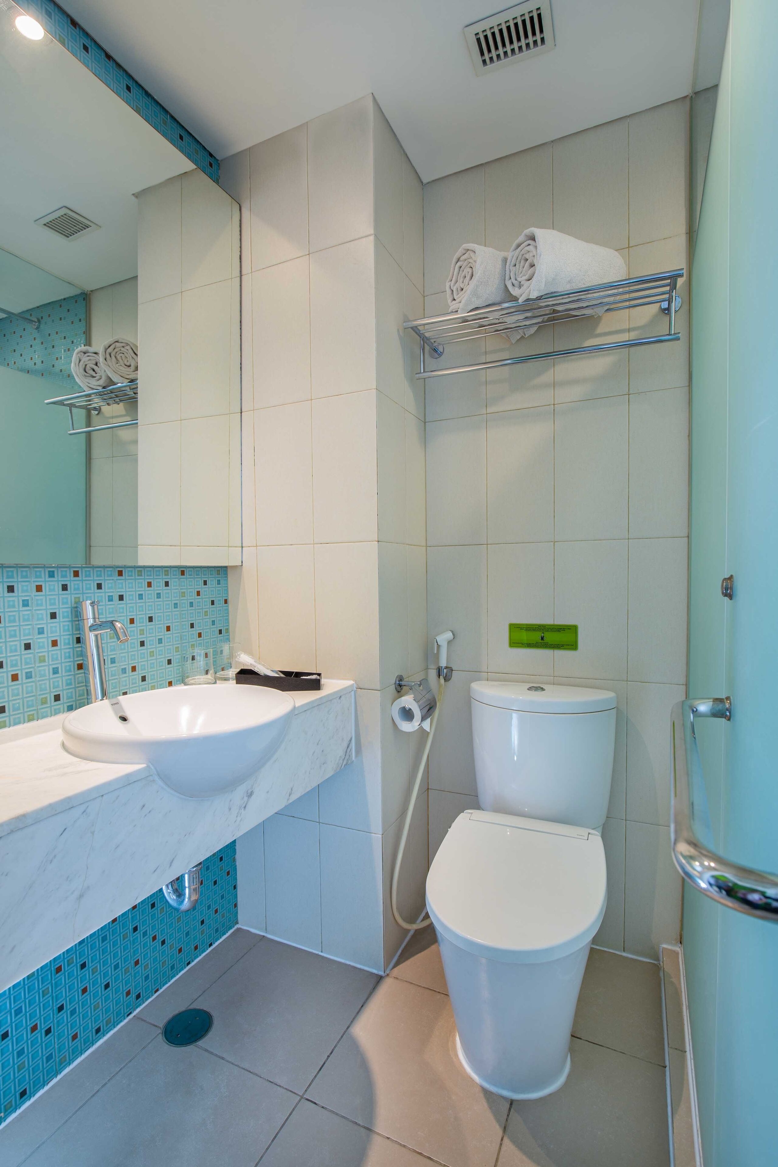 Photo - 1O1 URBAN Jakarta Pemuda