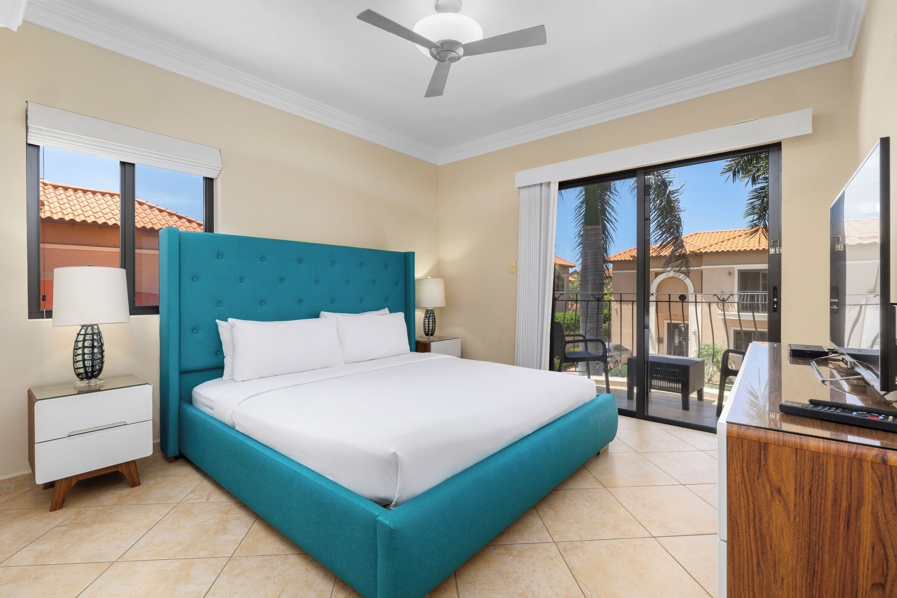 Luxury Villa | Premium bedding, individually decorated, individually furnished