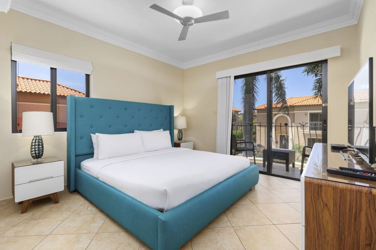 Luxury-Villa, Poolblick | 2 Schlafzimmer, hochwertige Bettwaren, individuell dekoriert