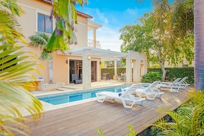 Dream Villa Lady Mathilda | Terrass/Patio