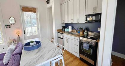 Scenic Cottage w/ Trails, Pond & Valley Views