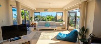 Pohara Beach Escape - Pohara Beach Holiday Home