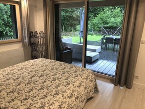 4 Schlafzimmer, Bügeleisen/Bügelbrett, WLAN