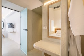 Reoni Suite | Bộ đồ giường cao cấp, trang trí khác biệt