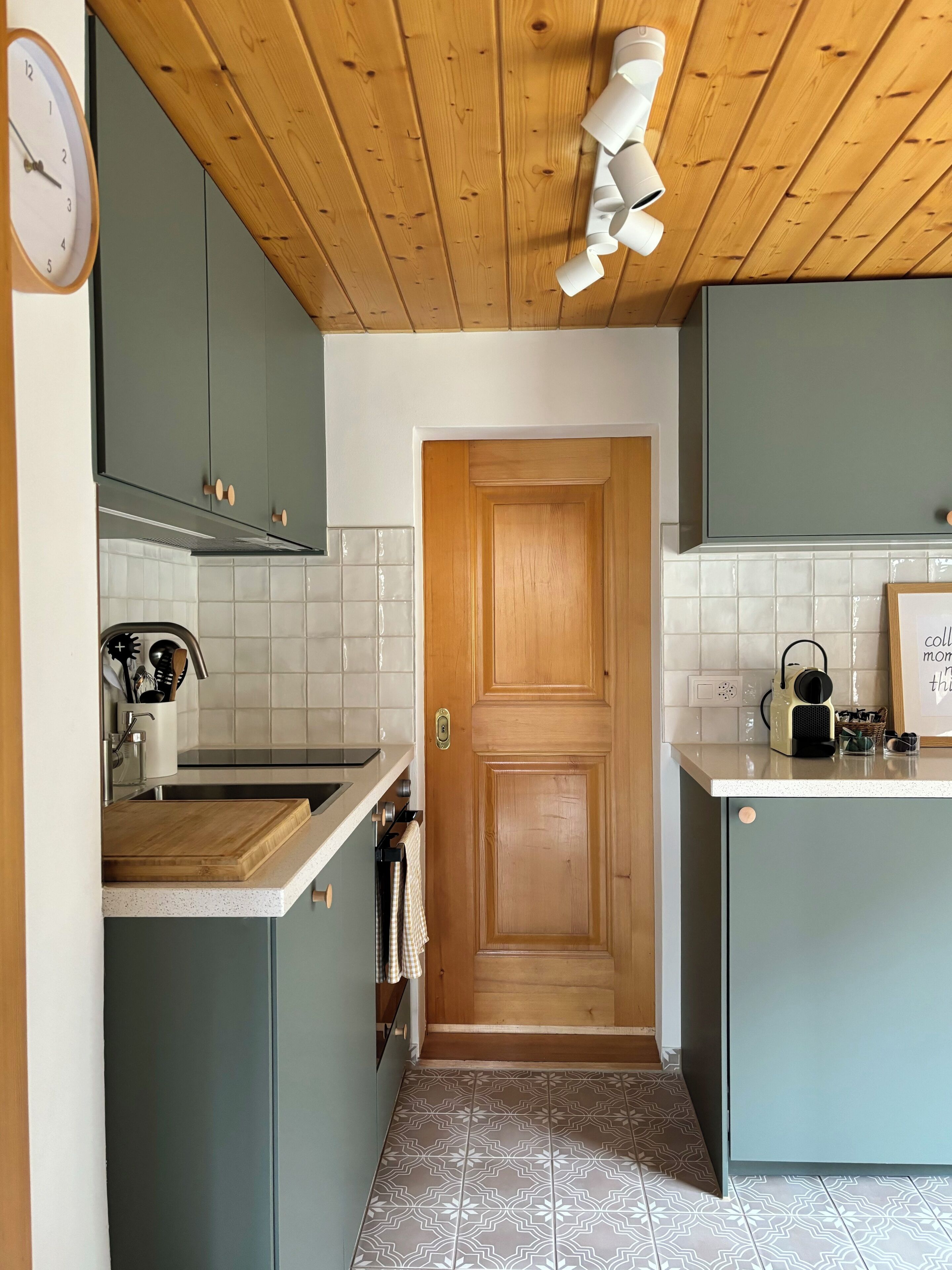 Kühlschrank, Ofen, Herdplatte, Geschirrspüler