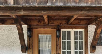 Cozy studio for 2 -THE most iconic valley view!