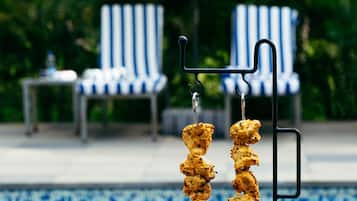 Outdoor pool, pool loungers