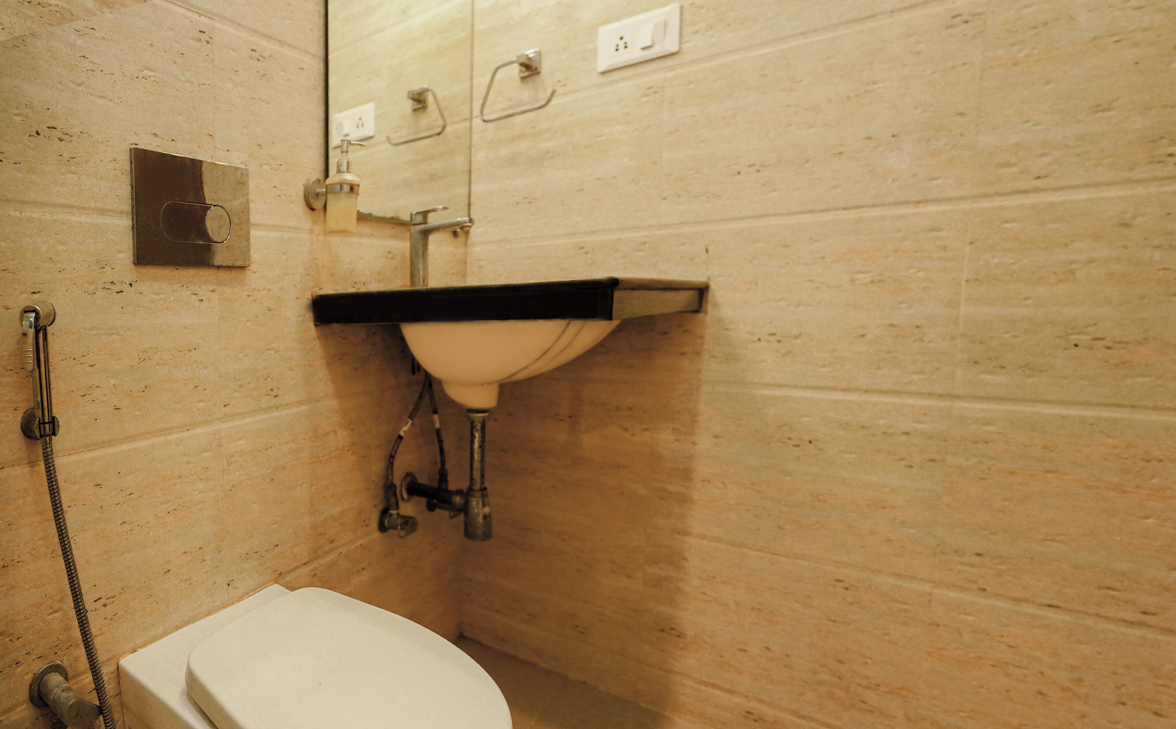 Photo - Sheldon Hotel