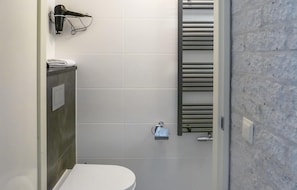 Bathtub