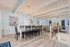 Dining - North Litchfield Beach - Change of SEAnery - Pet Friendly! (Pawleys Island)
