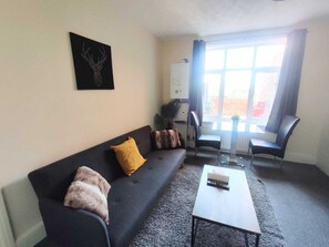 Living area - Sigma Seabreeze Apartment (Cambois)