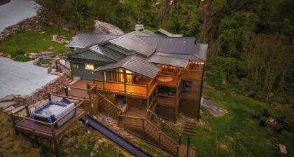 The Nest: Epic Family Home w/ Rock Climbing+Slide