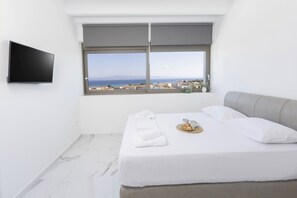 4 bedrooms, WiFi, bed sheets